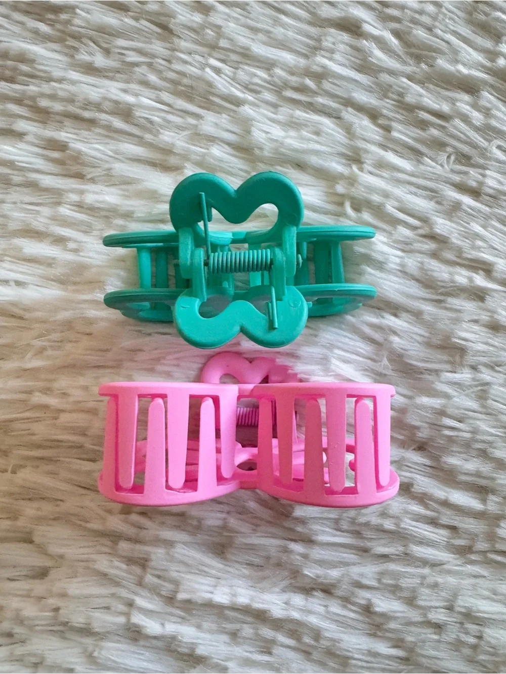 Hello kitty bow Hair Claw Clips - Pink & Teal